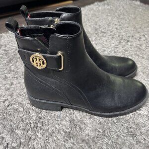 Tommy Hilfiger Boots Womens 9 Black Ankle Platform Heel Logo